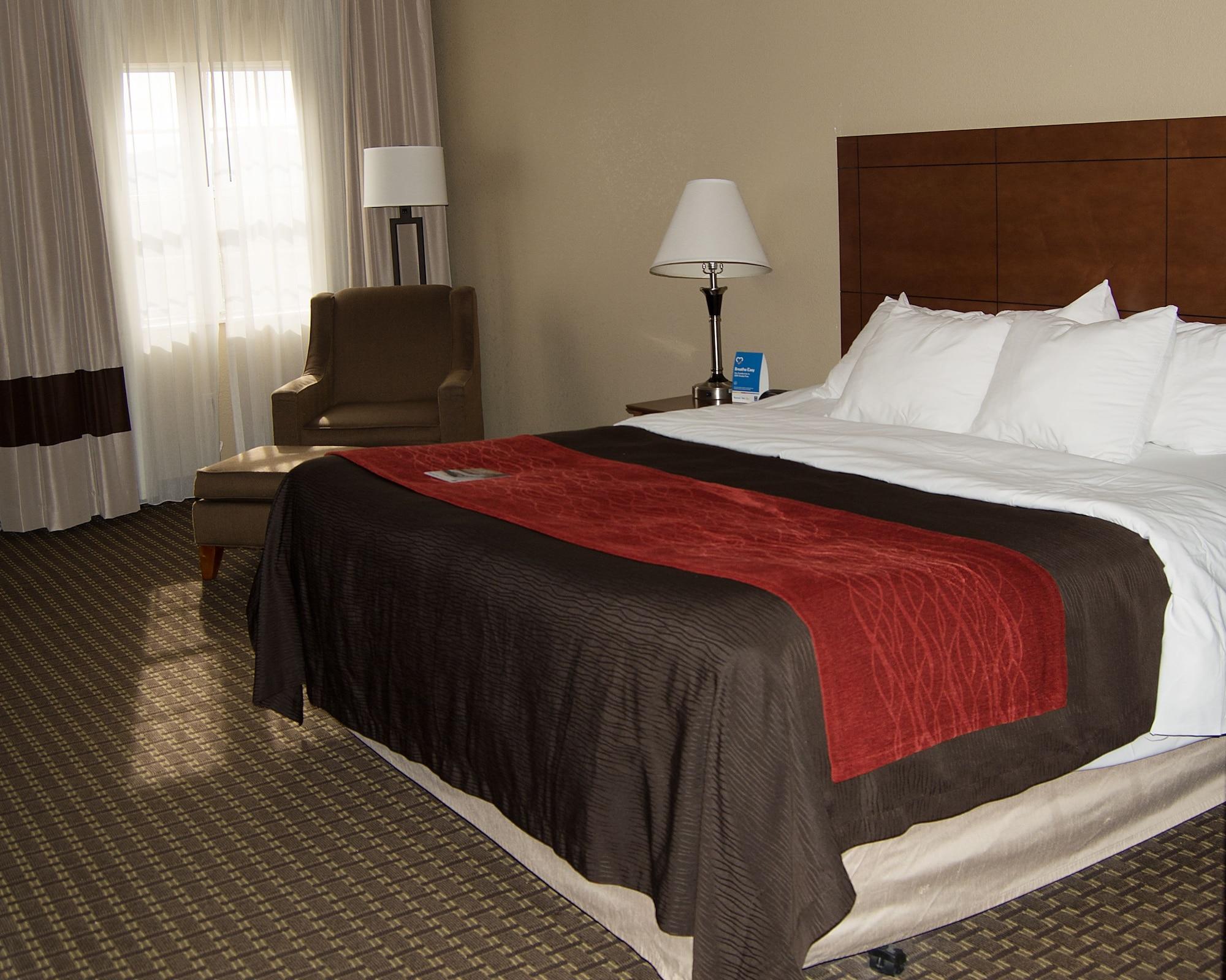 Comfort Inn & Suites Raphine - Lexington Near I-81 And I-64 Bagian luar foto