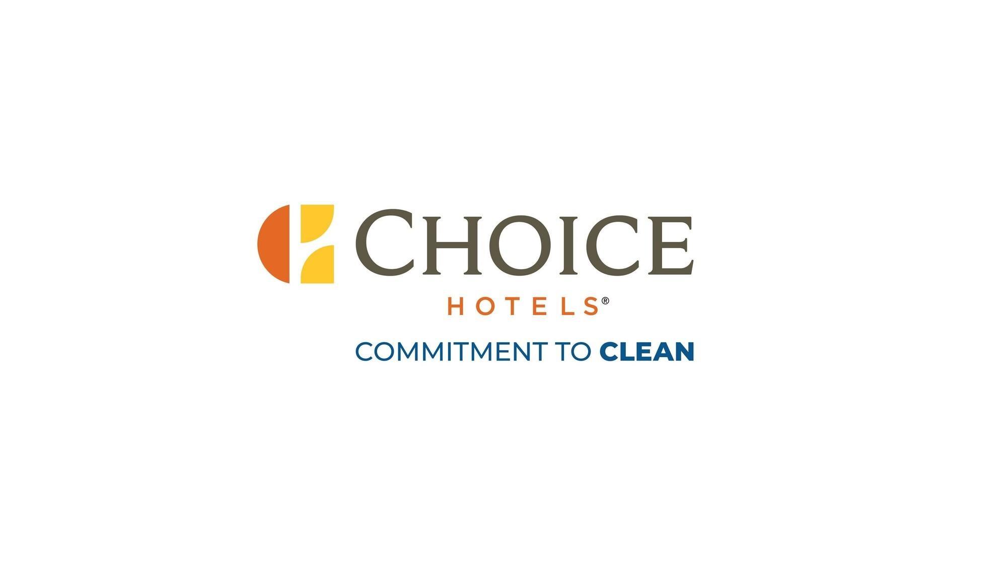 Comfort Inn & Suites Raphine - Lexington Near I-81 And I-64 Bagian luar foto