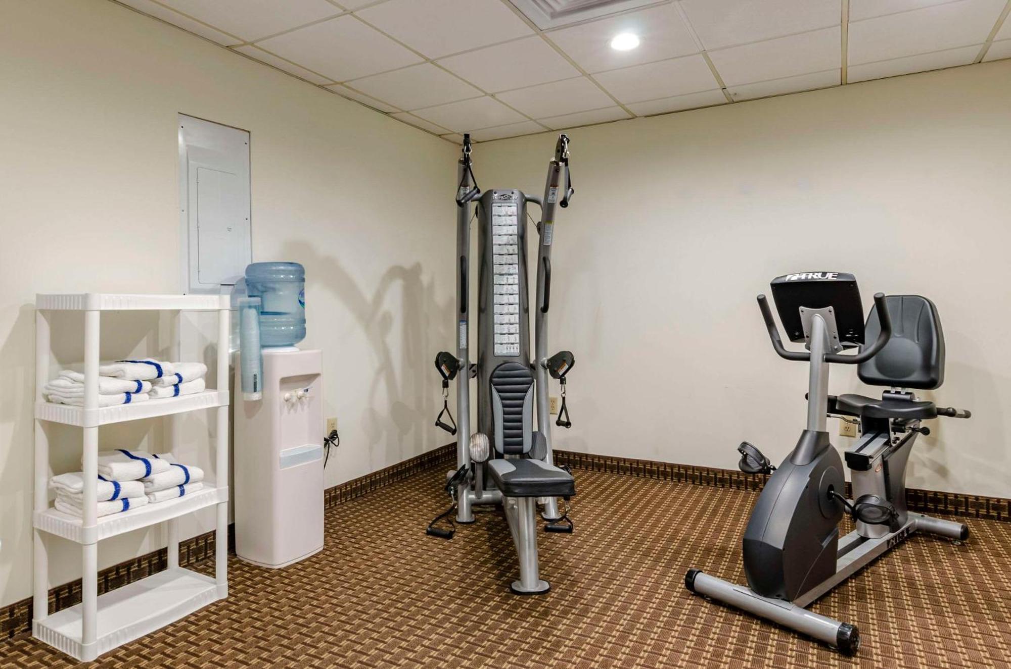 Comfort Inn & Suites Raphine - Lexington Near I-81 And I-64 Bagian luar foto
