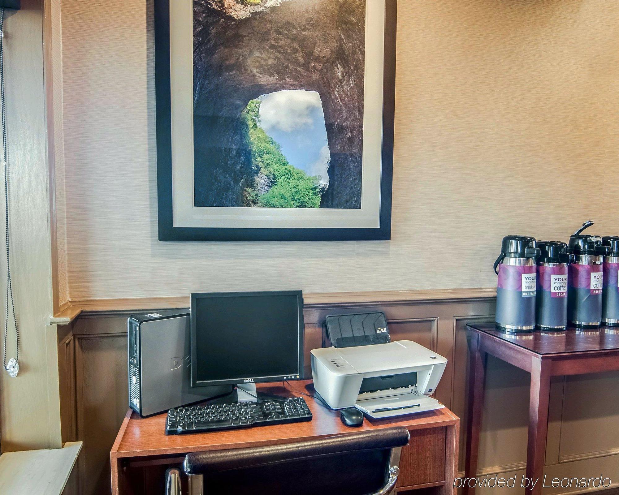 Comfort Inn & Suites Raphine - Lexington Near I-81 And I-64 Bagian luar foto