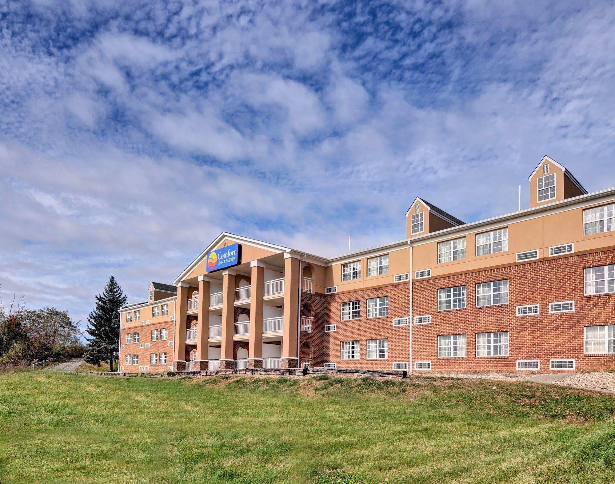 Comfort Inn & Suites Raphine - Lexington Near I-81 And I-64 Bagian luar foto